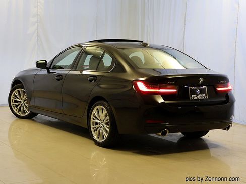 Used 2023 BMW 330i xDrive Sedan w/ Convenience Package AWD/4WD image 9