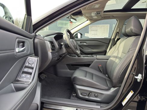 New 2026 Nissan Rogue SV image 12