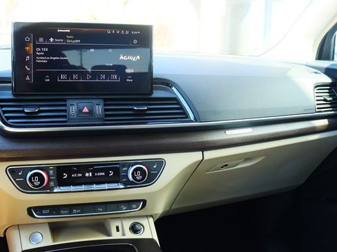 Used 2022 Audi Q5 2.0T Premium image 45