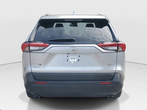 Used 2023 Toyota RAV4 XLE image 6