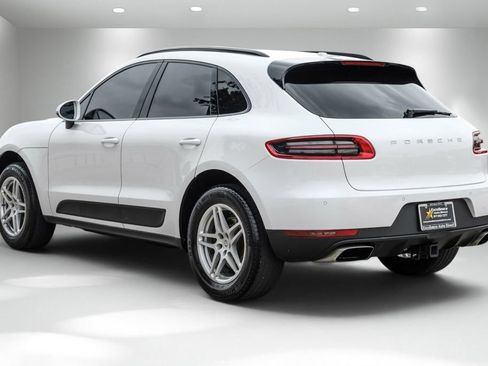 Used 2018 Porsche Macan AWD/4WD image 10