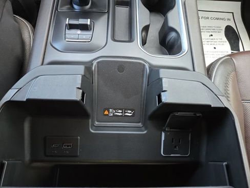 Used 2024 GMC Sierra 1500 Denali w/ Technology Package AWD/4WD image 23