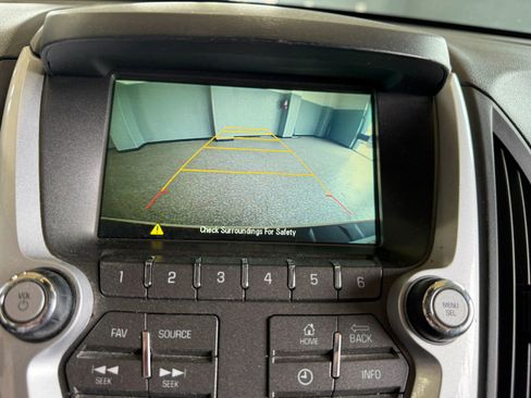 Used 2015 Chevrolet Equinox LT w/ Driver Convenience Package FWD image 16
