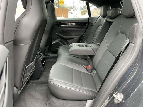 Used 2024 Porsche Macan 4 Electric image 19