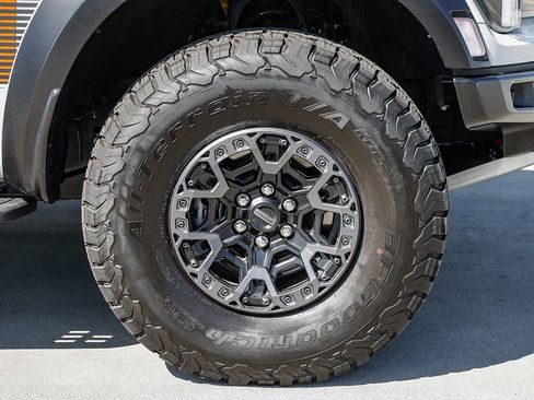 Used 2025 Ford F150 Raptor w/ Equipment Group 803A Raptor R image 9