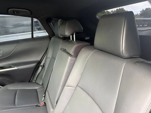 Certified 2023 Toyota Venza XLE AWD/4WD image 10