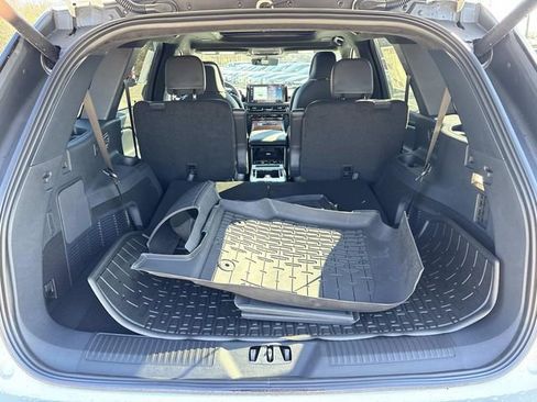 New 2026 Lincoln Aviator Black Label w/ Dynamic Handling Package AWD/4WD image 12