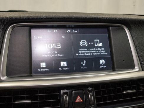 Used 2019 Kia Optima LX image 11