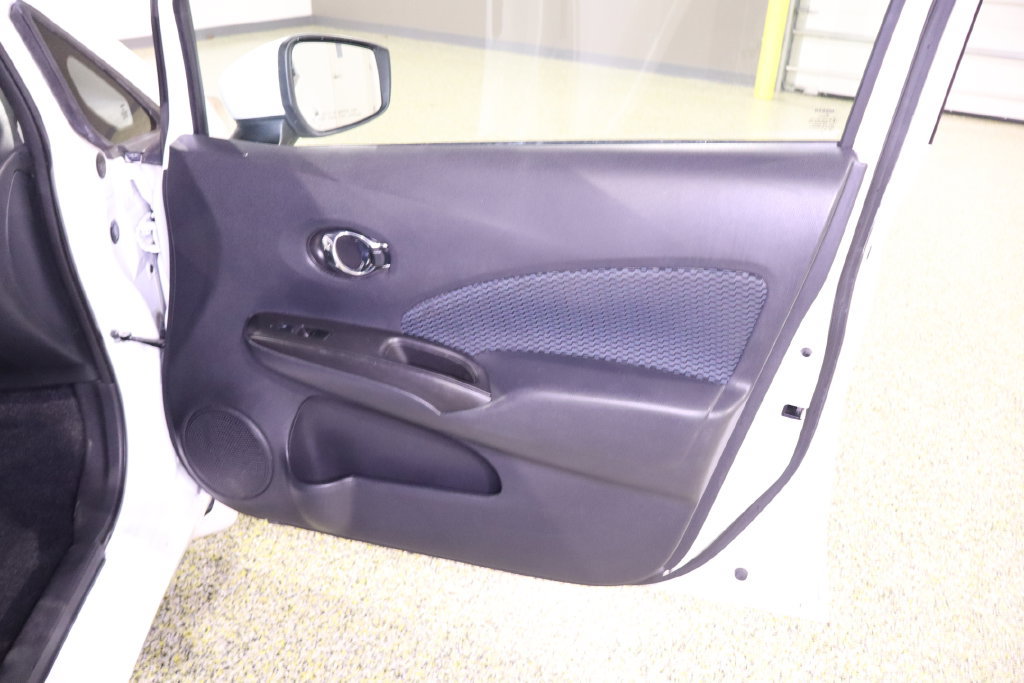Used 2016 Nissan Versa Note SV FWD image 35