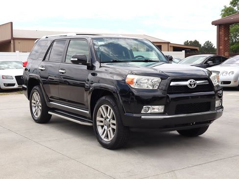 Used 2013 Toyota 4Runner Limited AWD/4WD image 9