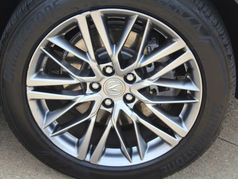 Certified 2024 Acura MDX SH-AWD w/ Advance Package image 3