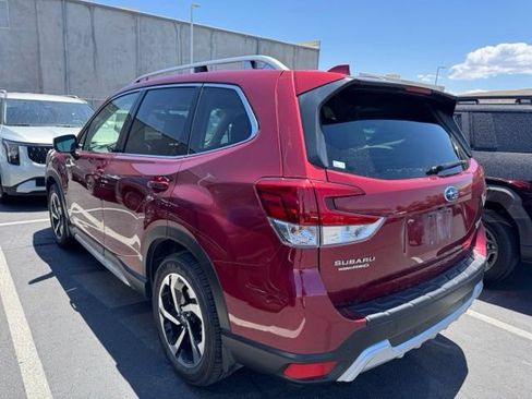 Used 2023 Subaru Forester Touring w/ Popular Package #2 AWD/4WD image 4