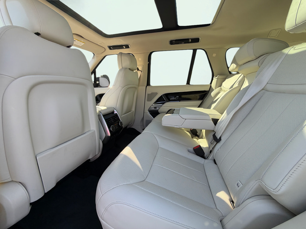 Used 2023 Land Rover Range Rover SE AWD/4WD image 52