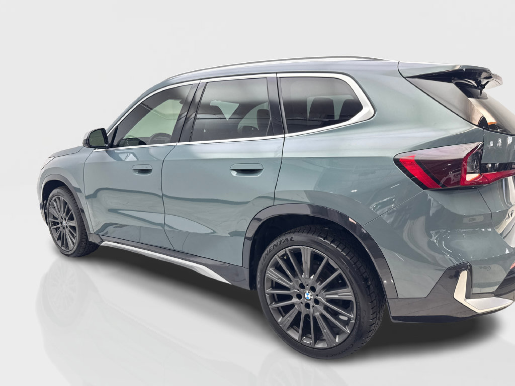 Used 2023 BMW X1 xDrive28i w/ Premium Package AWD/4WD image 16