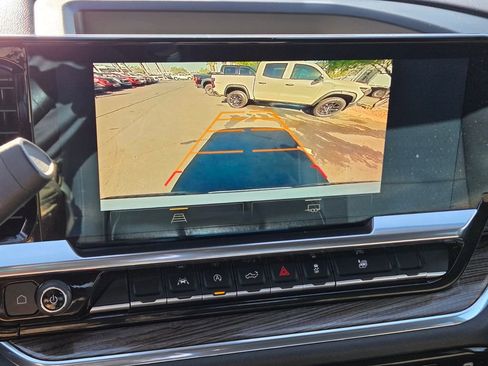 Used 2022 Chevrolet Silverado 1500 LT w/ Protection Package image 19