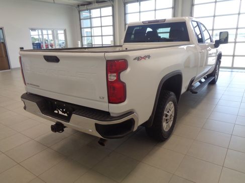 Used 2020 Chevrolet Silverado 2500 LT w/ Convenience Package AWD/4WD image 7