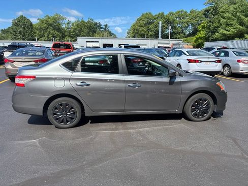Used 2015 Nissan Sentra SV w/ Electronics Package FWD image 8