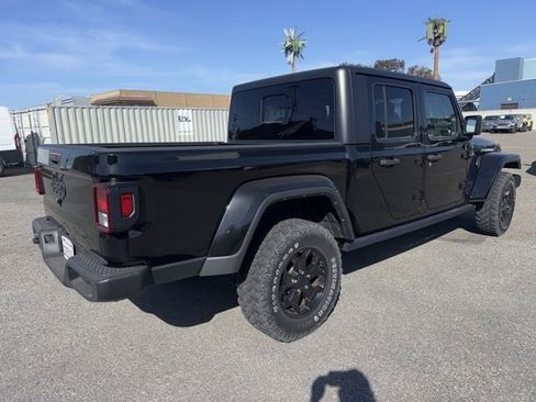 Used 2022 Jeep Gladiator Willys image 5