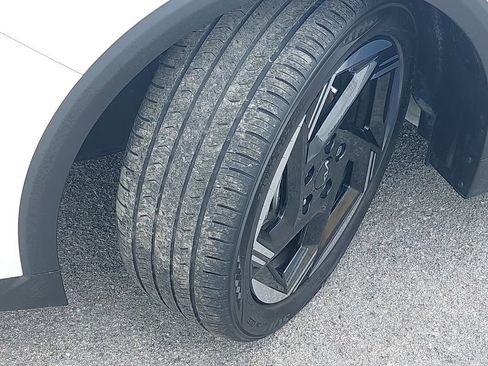 Used 2025 Kia K4 EX image 27