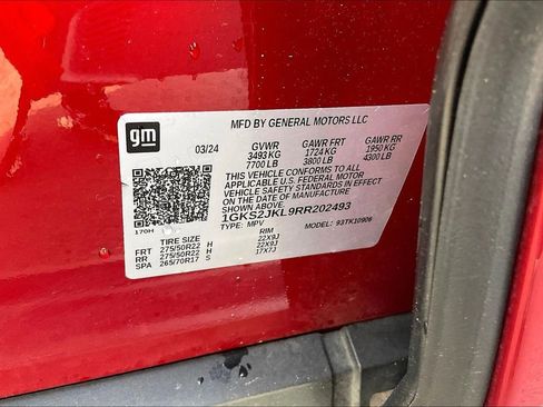 Used 2024 GMC Yukon XL Denali w/ Advanced Technology Package image 3