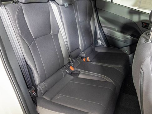 Used 2025 Subaru Crosstrek 2.0i Premium image 35