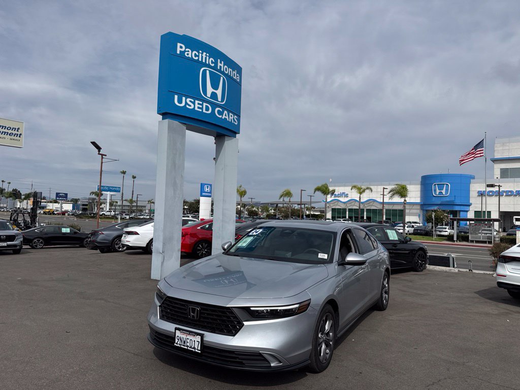 Used 2024 Honda Accord EX image 4