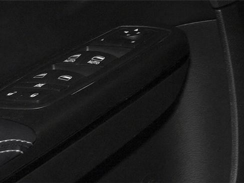 Used 2014 Chrysler 300 S image 21