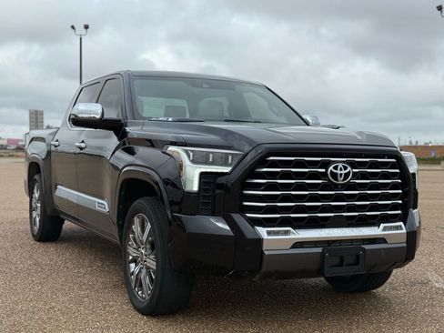 Used 2022 Toyota Tundra Capstone image 3