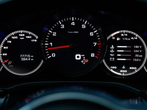 Used 2019 Porsche Cayenne image 16