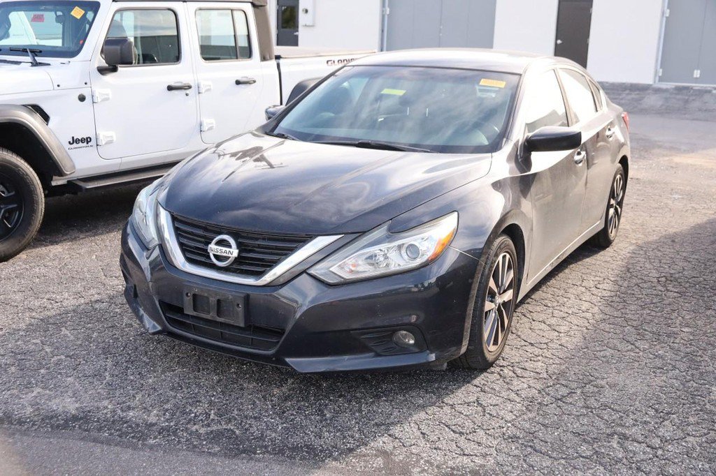 Used 2017 Nissan Altima 2.5 SV FWD image 4