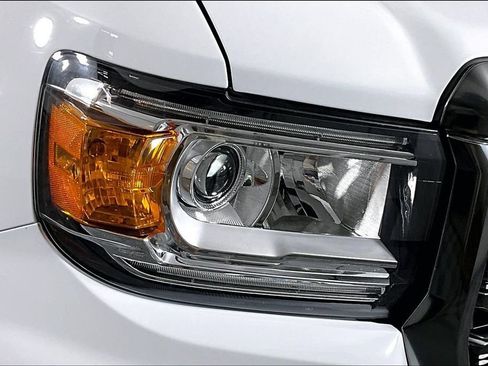 Certified 2022 GMC Canyon AT4 AWD/4WD image 29
