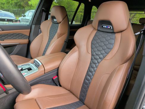 Used 2024 BMW X5 M Competition w/ Executive Package image 25