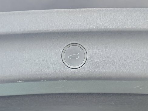 Used 2023 Tesla Model Y Long Range image 16