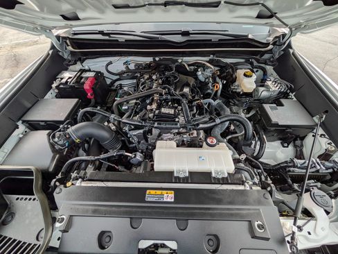 Certified 2025 Toyota Tacoma SR AWD/4WD image 23