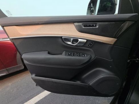 Used 2026 Volvo XC90 B6 Plus AWD/4WD image 6
