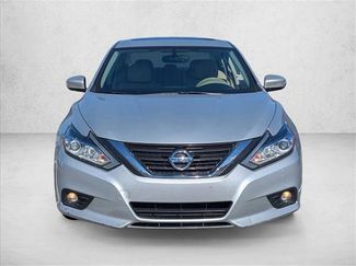 Used 2016 Nissan Altima 2.5 SL w/ Moonroof Package video 2