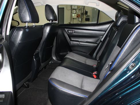 Used 2017 Toyota Corolla SE FWD image 13