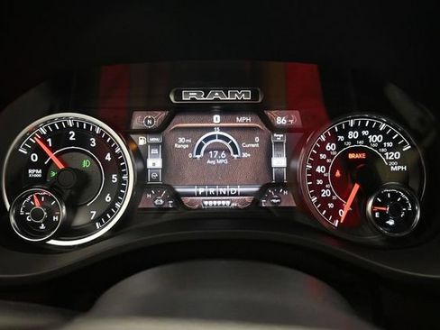 Used 2022 RAM 1500 Laramie RWD image 5