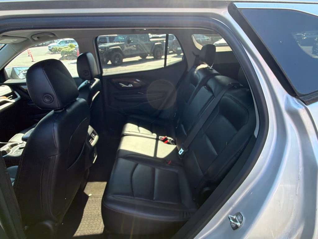 Used 2020 GMC Terrain SLE w/ Driver Convenience Package FWD image 12
