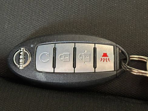 Used 2026 Nissan Frontier PRO-4X AWD/4WD image 21