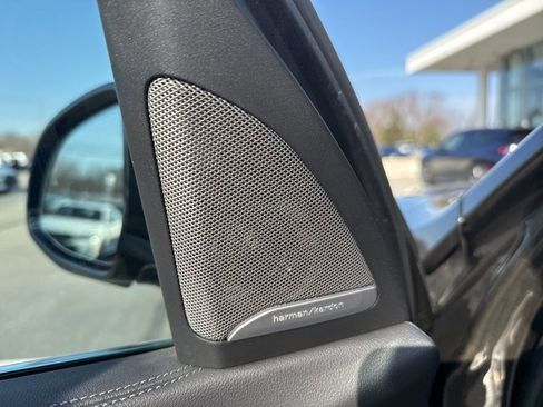 Certified 2022 BMW X7 xDrive40i w/ Executive Package image 10