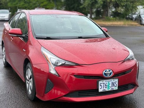 Used 2016 Toyota Prius Three FWD image 7