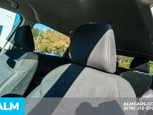 Used 2024 Nissan Rogue S image 18