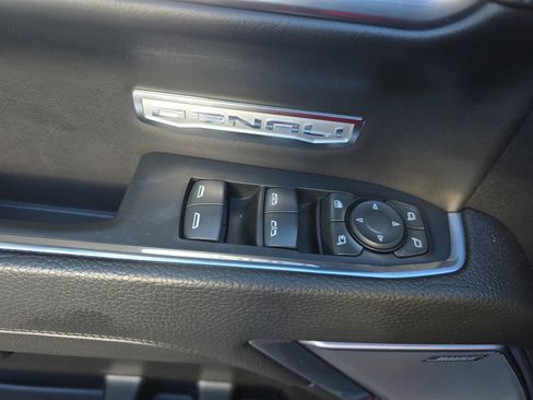 Used 2024 GMC Sierra 1500 Denali AWD/4WD image 30