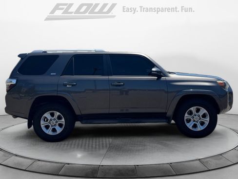 Used 2017 Toyota 4Runner SR5 Premium RWD image 8