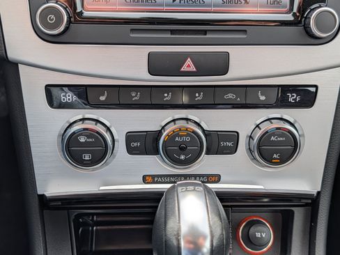 Used 2013 Volkswagen CC Sport image 32