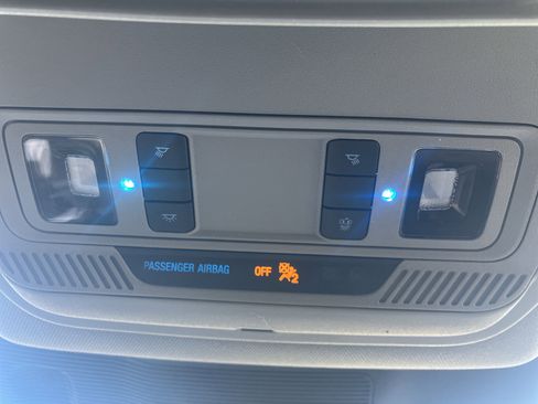 Used 2022 Ford Explorer XLT w/ Equipment Group 202A image 31