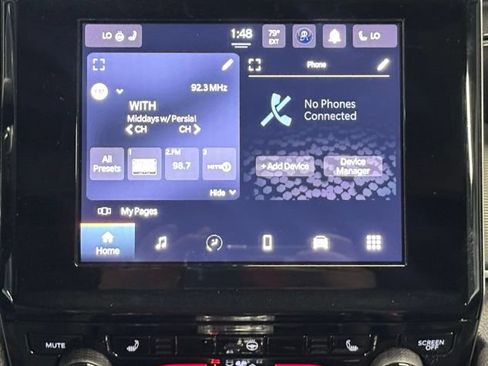 Used 2023 Jeep Grand Cherokee Altitude AWD/4WD image 20