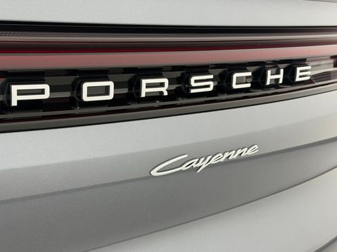Certified 2026 Porsche Cayenne Coupe AWD/4WD image 36