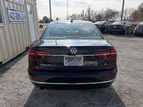 Used 2018 Volkswagen Passat 2.0T SE image 4